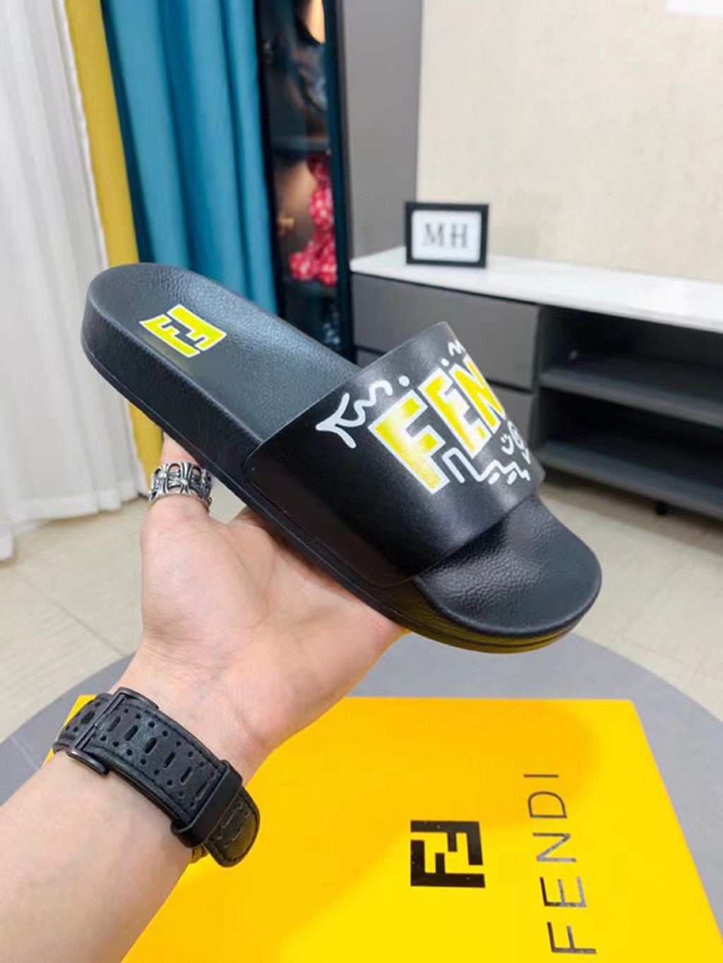 SANDALS